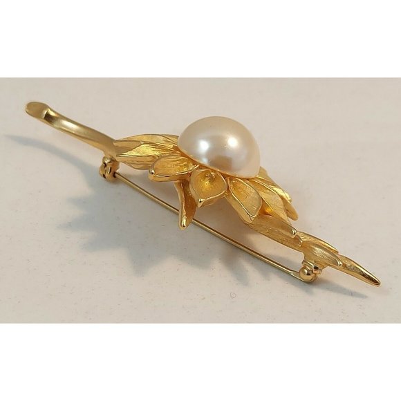 Vintage Ambras Fine Jewelry Co Large Faux Pearl Gold Tone Flower Pin Brooch - Picture 6 of 10